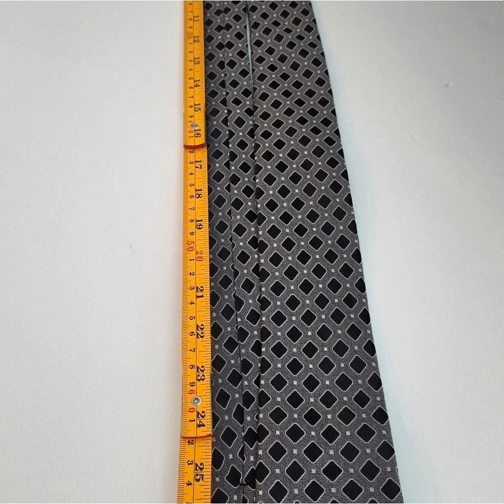 STAFFORD Geometric Men's 100% Silk Necktie - Black, Gray and White - Keeper Loop